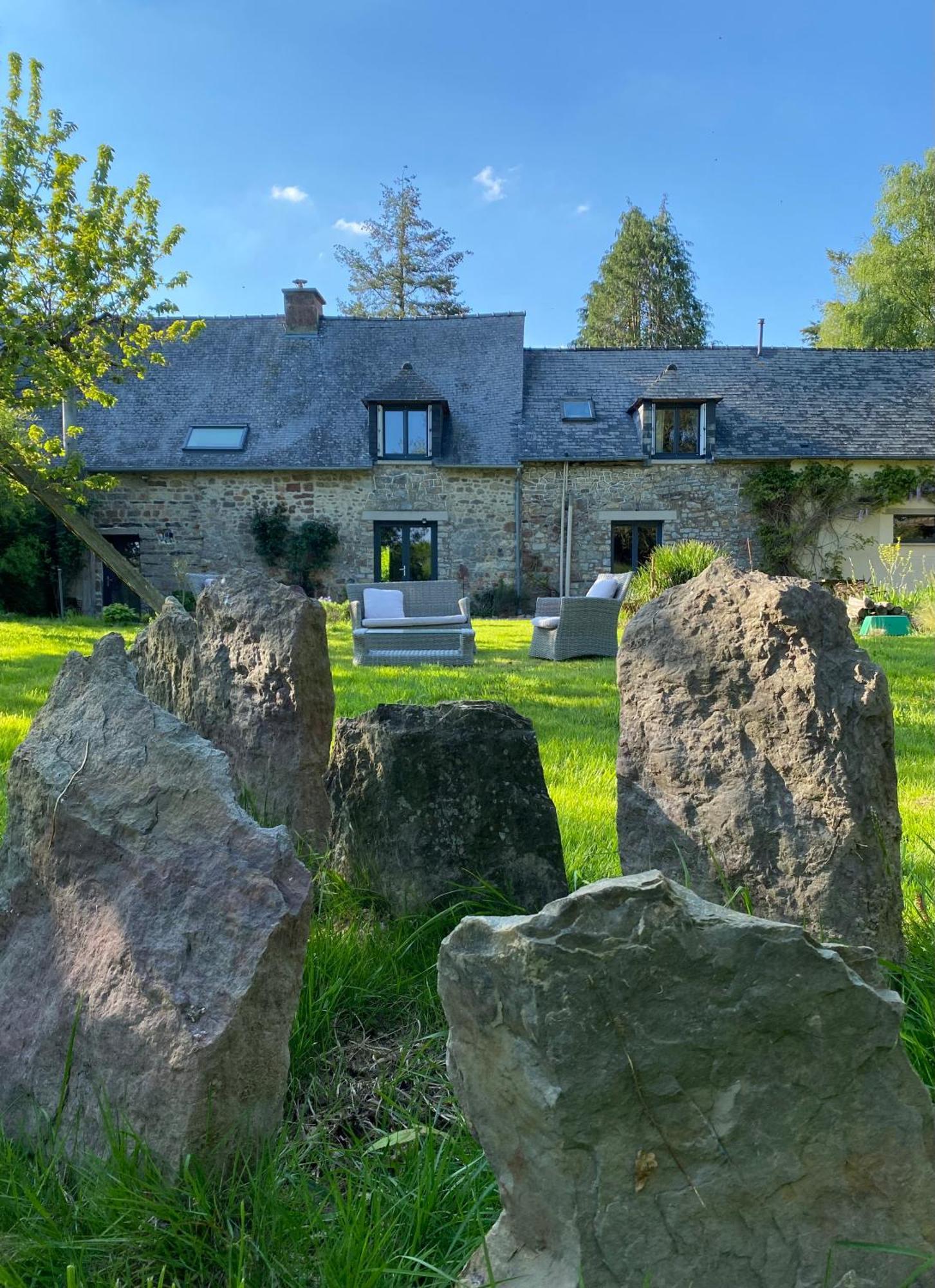 L'hotie De Broceliande, Au Coeur Des Sites Naturels Et Legendaires Frühstückspension